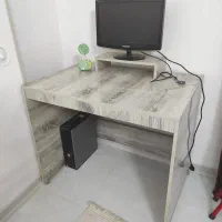 میز اداری و تحریر