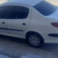 ۲۰۶ صندوقدار  V8مدل ۸۸