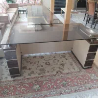 میز اداری و کنفرانس