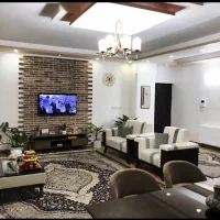 واحد 110 متری آزادگان دانش