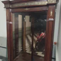 بوفه چوبی بزرگ
