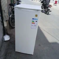 فریزرتک مینی۱۰فوت۵کشو دووکره ای کوچک بدون برفک