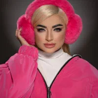 فرصت استثنایی خدمات میکاپ و شینیون بابهترین متریال