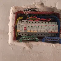 سیمکش برق   ، تعمیر برق ساختمان