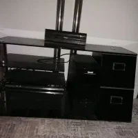 میزتلویزون شیشه ای