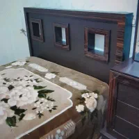 تخت خواب دونفره ومیز آرایش و پاتختی