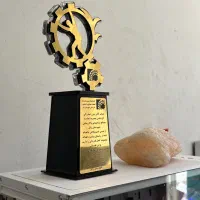 تندیس پلکسی . تندیس فلزی .تندیس فلزی