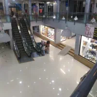 مغازه-راه-رو-اصلی-کنار-طبقه-اول-اینترنتی-پاخور-دار