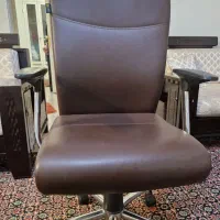 میز کامپیوتر وصندلی اداری وکارمندی