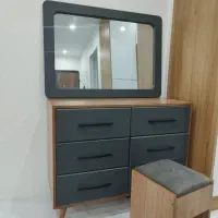 کنسول و آینه