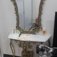 اینه ومیز کنسول وسطل وجادستمالی برنج