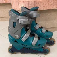 کفش اسکیت مناسب سایز ۳۸ و ۳۹