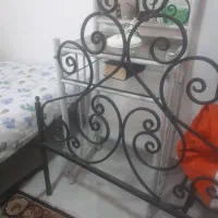 تخت یکنفره فرفوژه محکم بدون کفی