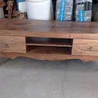 یخچال و میز تلویزیون