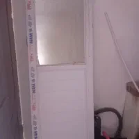 یک عدد درب سرویس بهداشتی بدون کم نونو