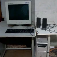 کامپیوتر با میزش