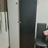 کمد نوجوان سالم بدون خرابی