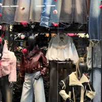 استخدام فروشنده خانم