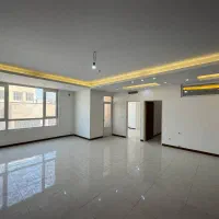 ۱۳۰متری نوساز کلید نخورده/قیمت کل /سند تک برگ سبز