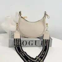فروشنده خانم