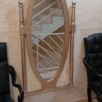 اینه کشو دار قدی مدل باربری در حد نو  رنگ طلایی