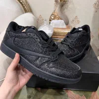 Nike Air Jordan 1 High OG مدل خاص سایز 43و 42