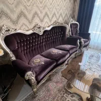 مبلمان استیل ۹ نفره در حد آکبند به همراه میز عسلی