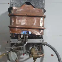 ابگرمکن ۱۰ ۳۱ در حد نو