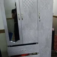 کمد لباس در حد نو