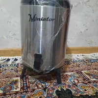 کلمن استیل و میز ناهار خوری