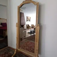 آینه قدی چوبی منبت بسیار شکیل و مقاوم