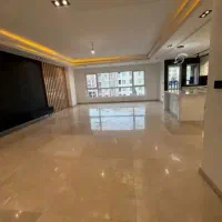 ۱۴۱متر ۳خواب غرق در نور مترو تهرانپارس زیر قیمت