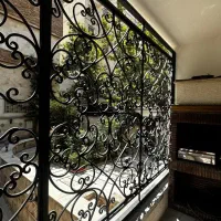 کلنگی ۲۸۵ متر جنوبی واقع در حکمت