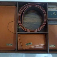 ست هدیه چرمی (کیف پول، کمربند و غیره)