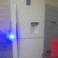 یخچال دو در بسیار سالم زیرقیمت