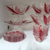 یک دست سرویس پذیرایی
