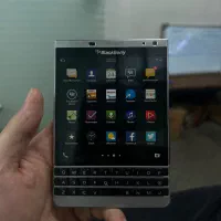 Blackberry passport silver edition بلک بری پاسپورت