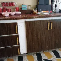 کابینت فلزی پایه دار