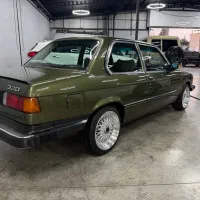 بی ام و 320 کلاسیک 6سیلندر سند 6