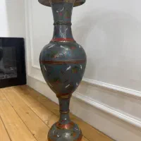 یک جفت گلدان مینا کاری
