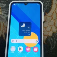 a16 سامسونگ در حد نو تمیز
