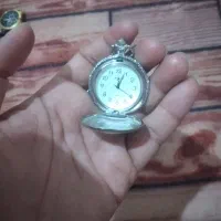 ساعت جیبی و دستی