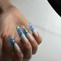 کاشت تخصصی ناخن