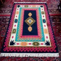 قالیچه سنتی  به ابعاد 1/5در 2/25