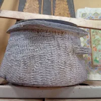 دیگ سنگی در حد نو