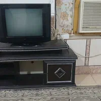 میز وتلویزیون