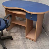 میزکامپیوتر و صندلی در حدنو