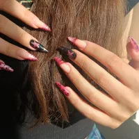 آموزش تخصصی کاشت ناخن