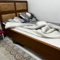 تخت خواب یک و نیم نفره با خوشخواب، تمیز و سالم
