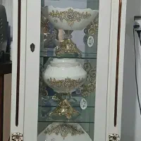 گنجه با وسایل داخلش